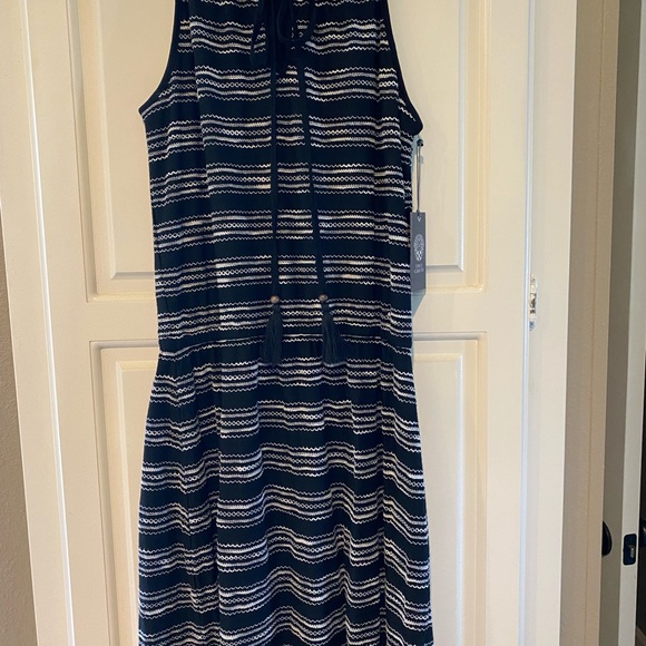 Vince Camuto Sun Dress - Picture 2 of 4